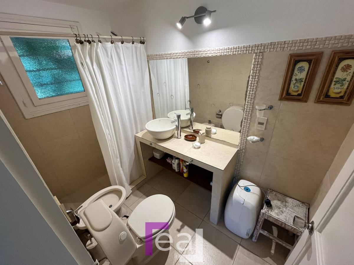 Casa ID.265 - Casa en impecable estado, de 3 dormitorios en San Rafael Punta del Este 