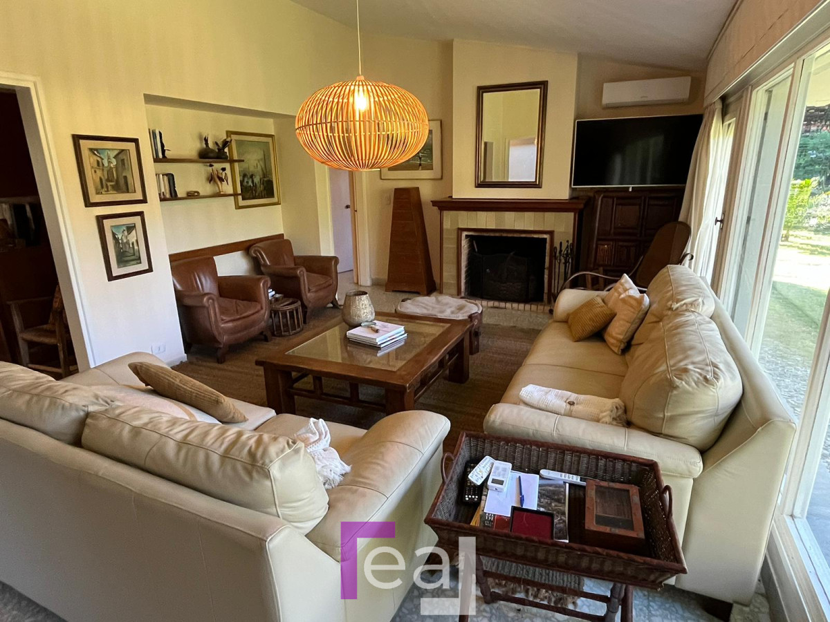 Casa ID.265 - Casa en impecable estado, de 3 dormitorios en San Rafael Punta del Este 
