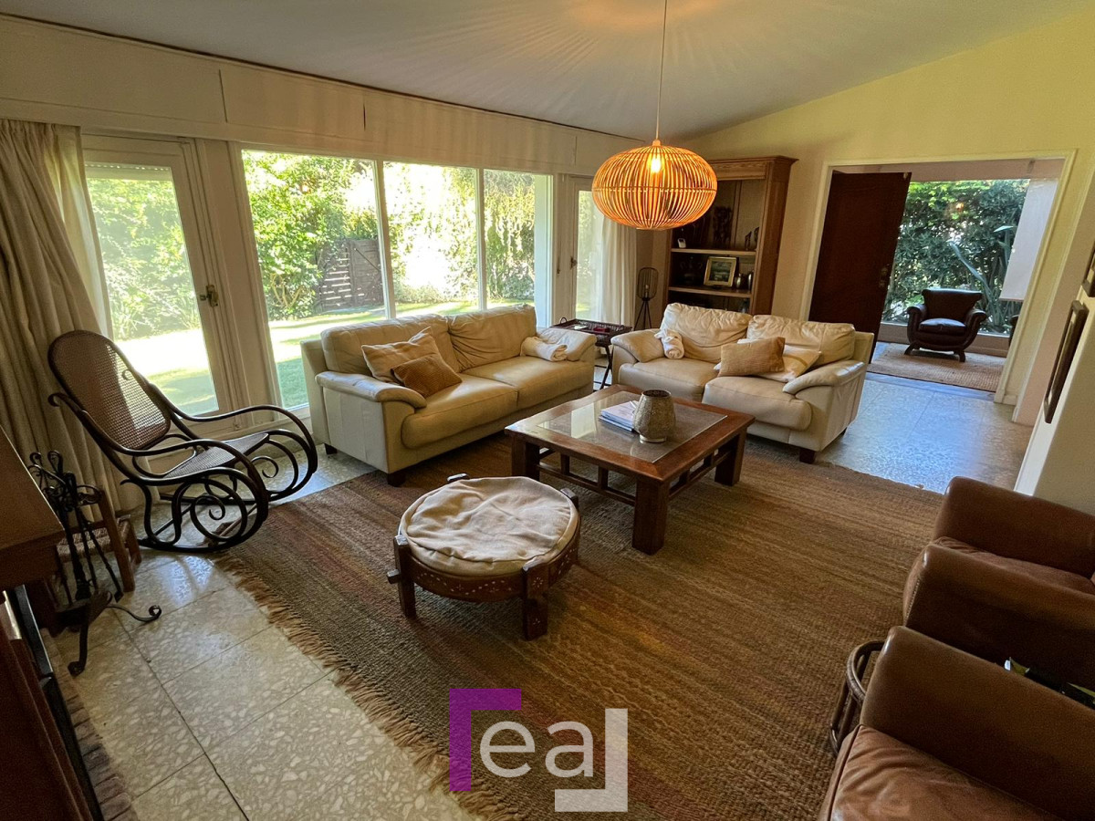 Casa ID.265 - Casa en impecable estado, de 3 dormitorios en San Rafael Punta del Este 