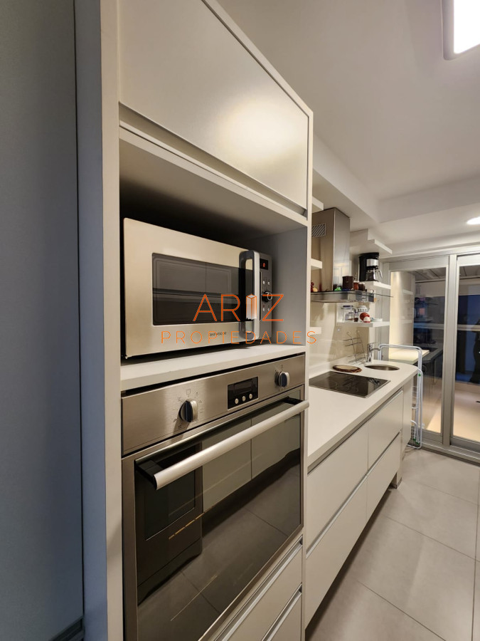 Apartamento ID.2134 - MIAMI BOULEVARD, PUNTA DEL ESTE, PLAYA MANSA, DOS DORMITORIOS , PRIMERAS PARADAS 