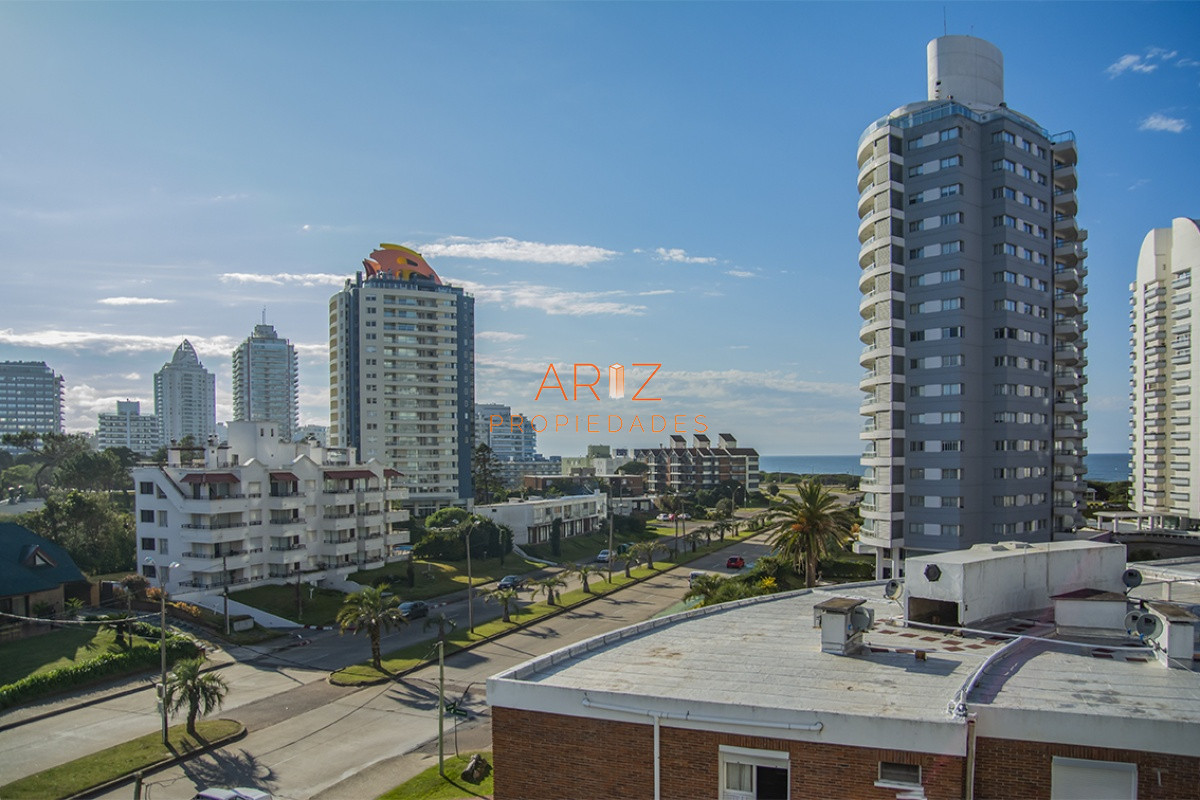 Apartamento ID.2146 - Excelente departamento en venta, 3 dormitroios. Punta del Este