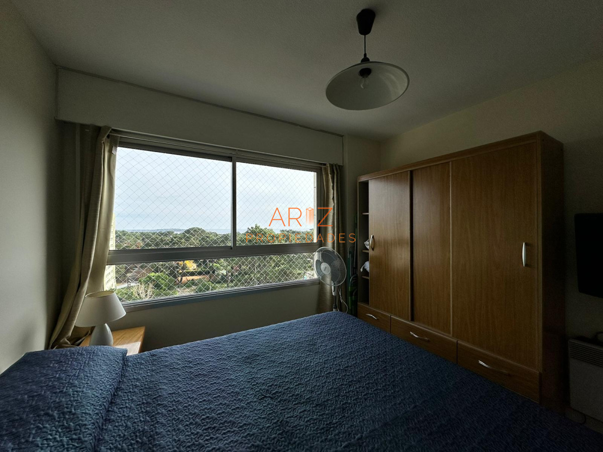 Apartamento ID.1951 - Apartamento de 1 dormitorio en Venta en Av. Roosevelt , Punta del este 
