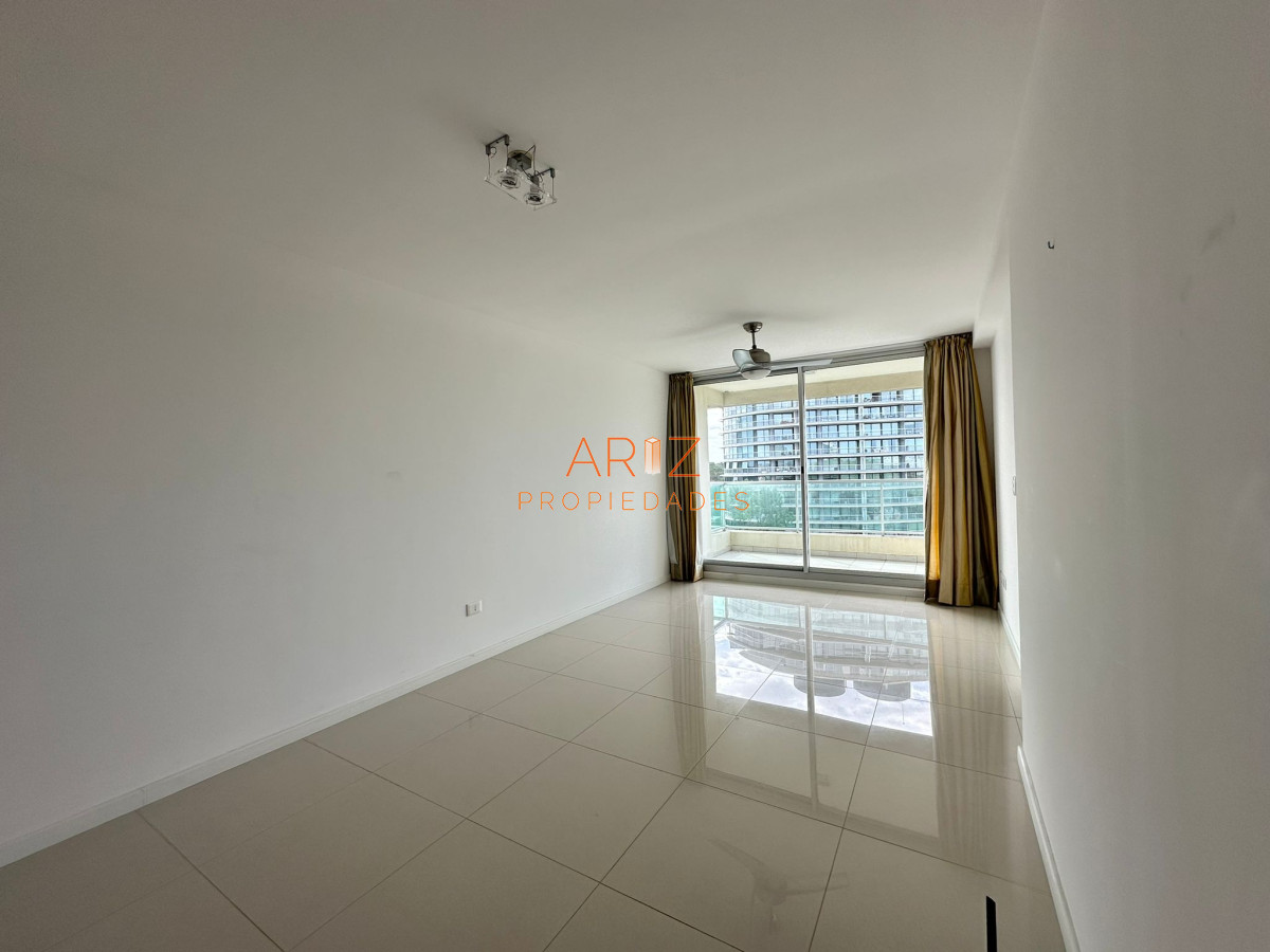 Apartamento ID.2152 - Vende apartamento de 3 dormitorios en Gala Vista, Punta del Este 