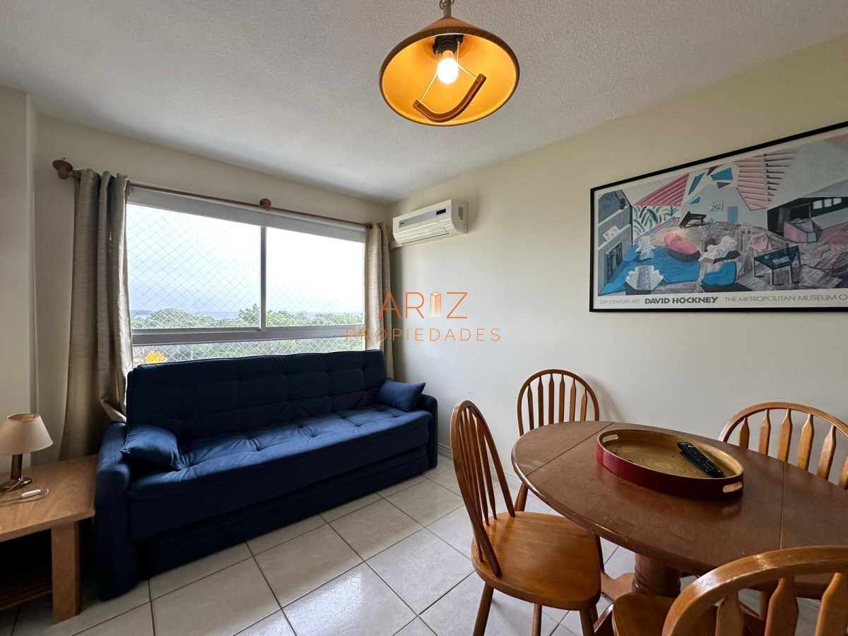 Apartamento ID.1951 - Apartamento de 1 dormitorio en Venta en Av. Roosevelt , Punta del este 