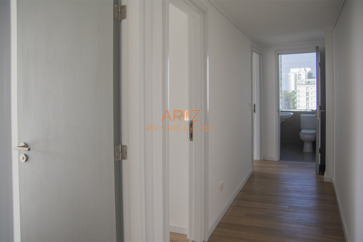 Apartamento ID.1672 - Departamento en venta, excelente ubicacion, edificio Alexander Boulevard
