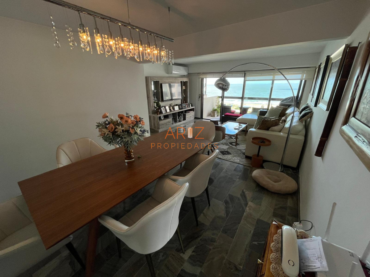 Apartamento ID.2291 - Apartamento en Venta, 3 dormitorios y servicio, en Playa Brava, Punta del Este