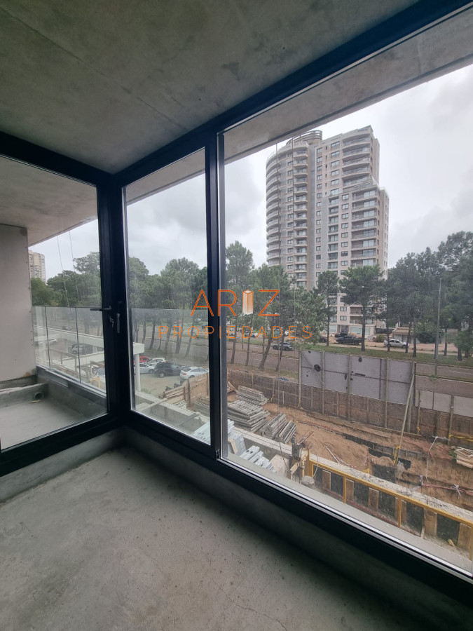 Apartamento ID.2333 - A ESTRENAR venta hermoso departamento en Punta del Este. Ideal para renta.