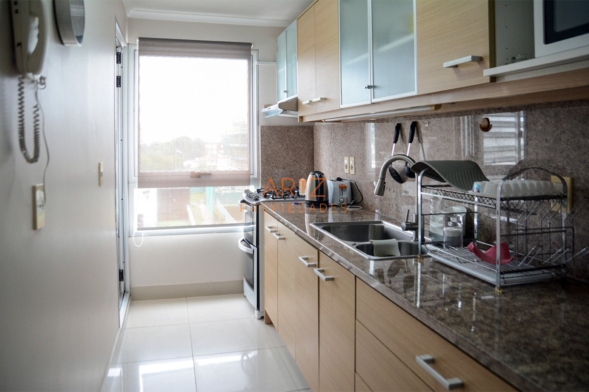 Apartamento ID.2151 - Apartemento de 3 dormitorios en venta en Ocean Drive Punta del Este Brava
