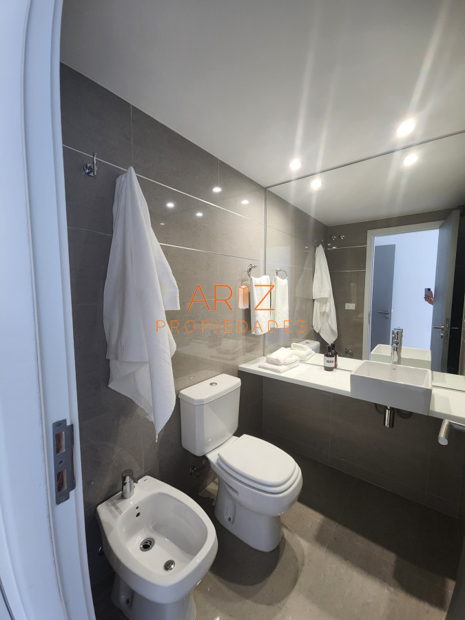 Apartamento ID.1672 - Departamento en venta, excelente ubicacion, edificio Alexander Boulevard