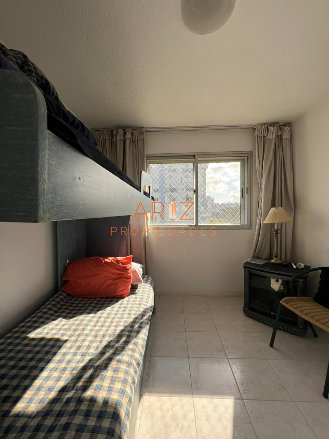 Apartamento ID.2376 - Venta Apartamento de 2 dormitorios en zona Roosevelt, Punta del este 