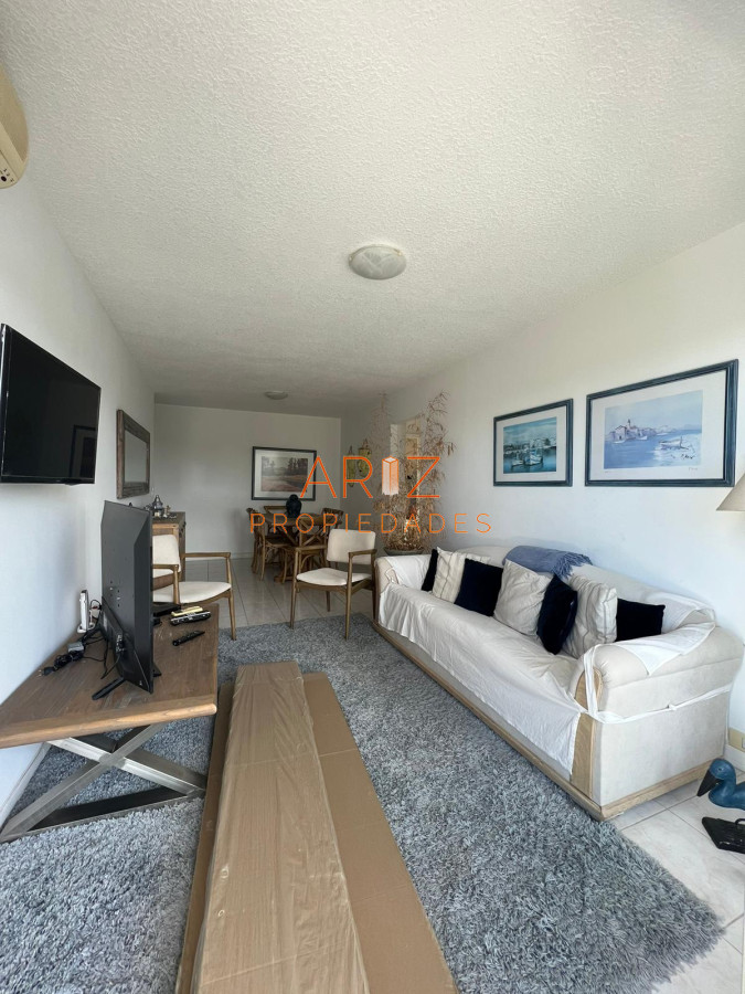 Apartamento ID.2376 - Venta Apartamento de 2 dormitorios en zona Roosevelt, Punta del este 