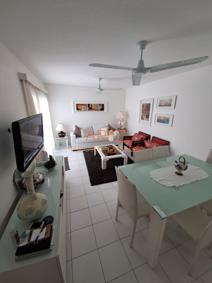 Apartamento ID.1953 - Apartamento en Venta de 1 dormitorio con Parrillero en Península , Punta del este 
