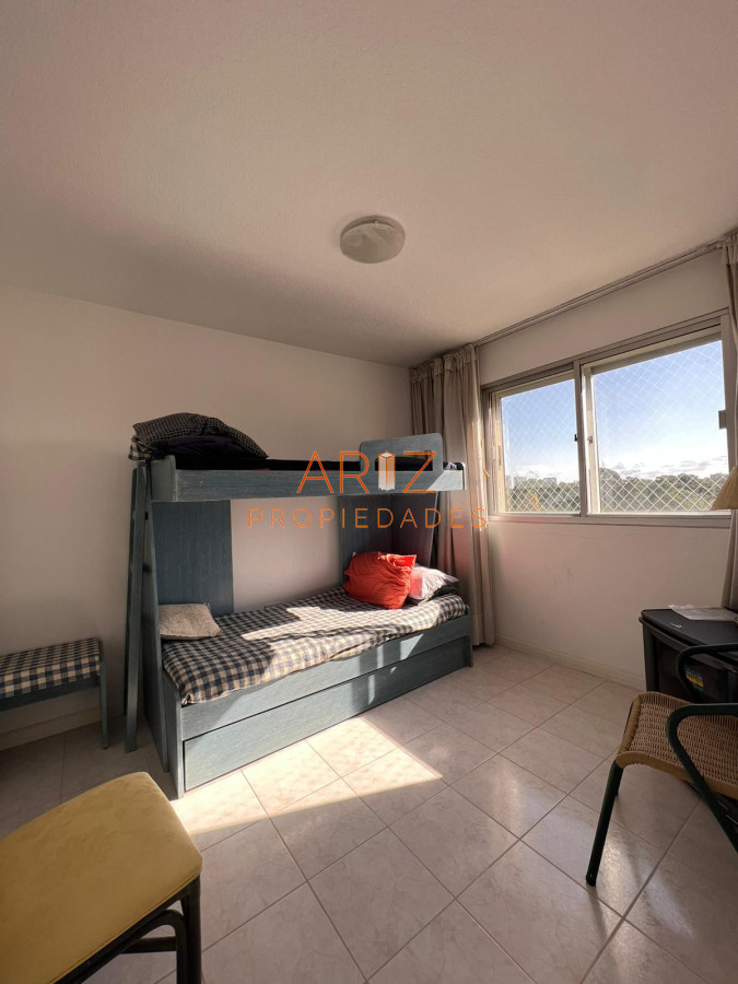 Apartamento ID.2376 - Venta Apartamento de 2 dormitorios en zona Roosevelt, Punta del este 