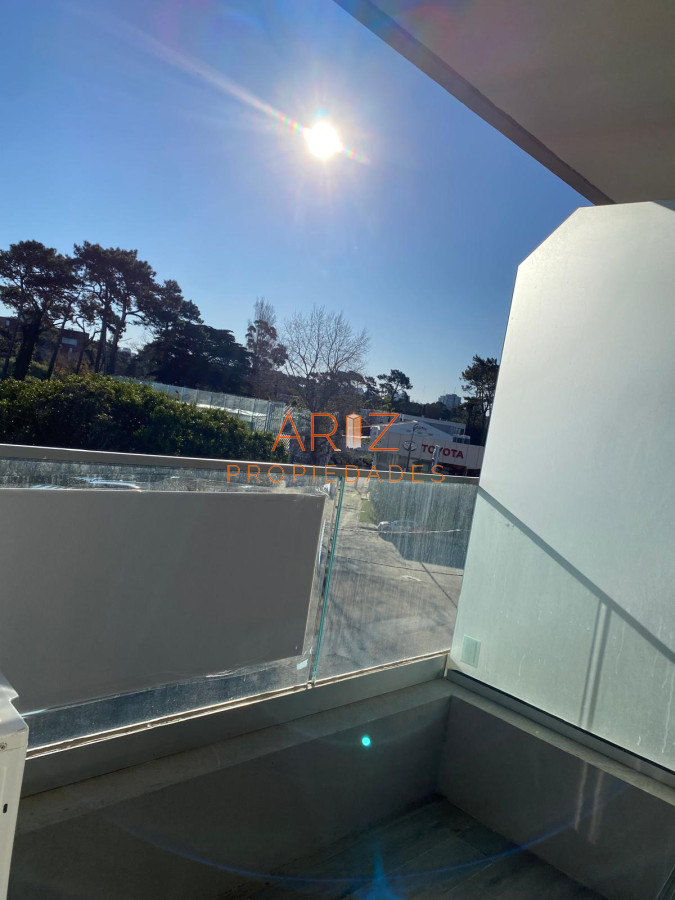 Apartamento ID.2397 - VENTA OPORTUNIDAD APARTAMENTO 1 DORMITORIO Y MEDIO EXCELENTE RENTABILIDAD BAJOS GASTOS COMUNES PUNTA DEL ESTE
