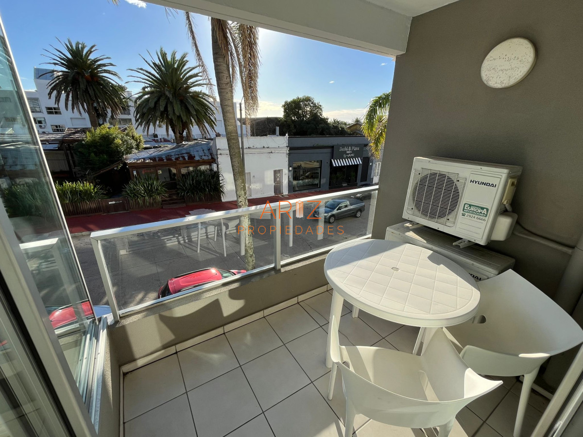Apartamento ID.1810 - Vende apartamento de 1 dormitorio en Gala Puerto , Punta del Este 