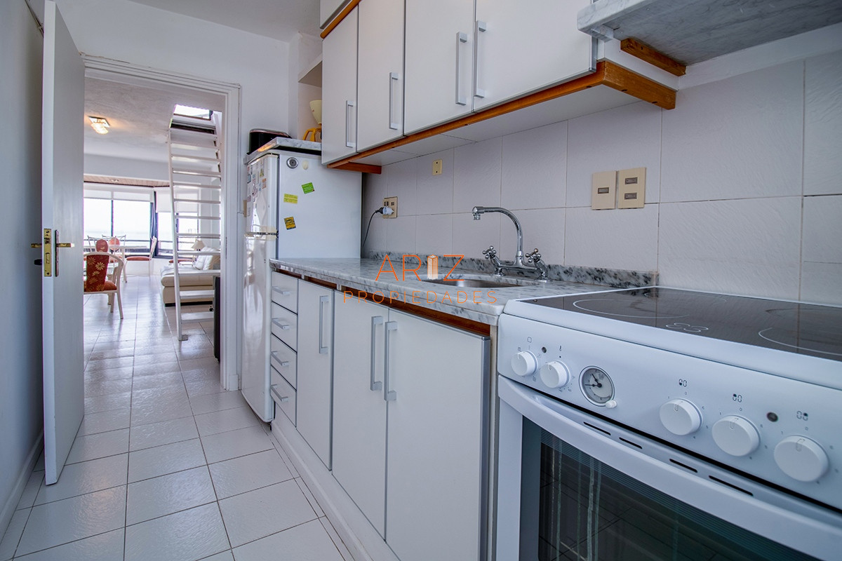 Apartamento ID.1765 - Apartamento en Venta de 3 dormitorios en Edificio Palm Beach . Peninsula , Punta del este 