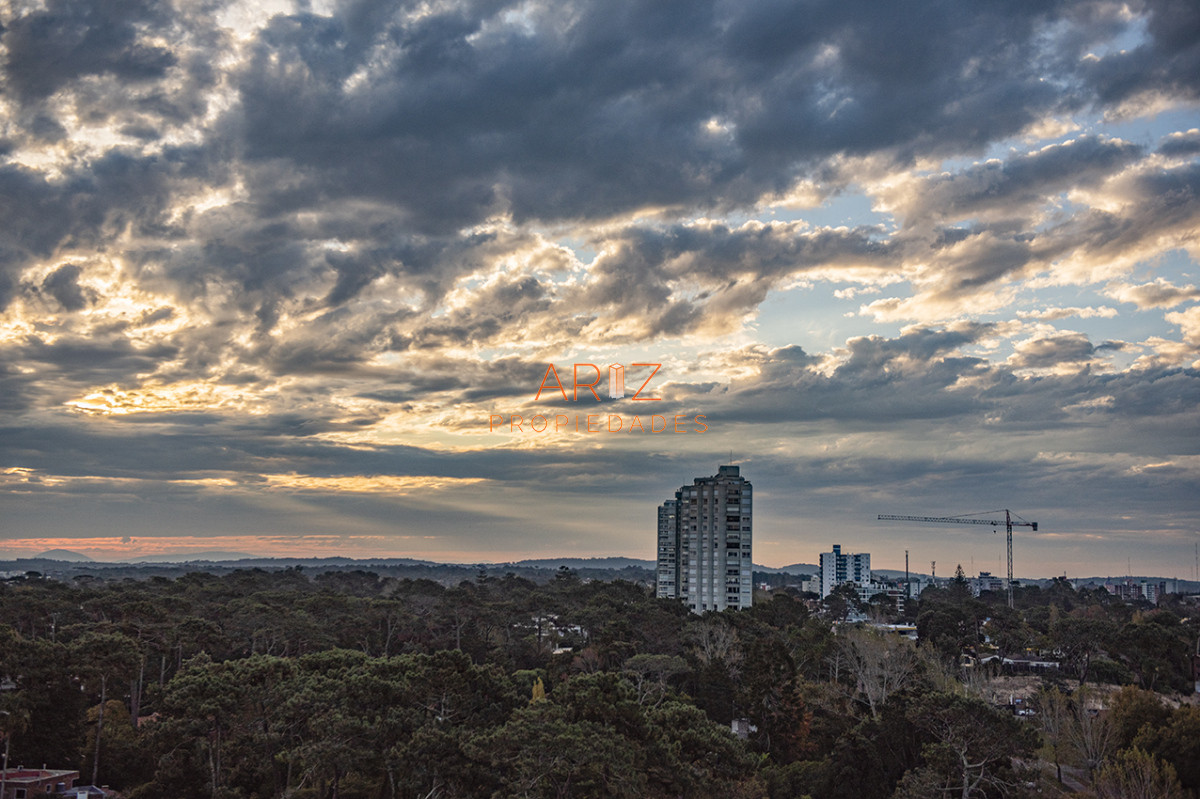 Apartamento ID.2050 - Venta apartamento 3 dormitorios Roosevelt  Punta del Este TODOS LOS SERVICIOS BAJOS GASTOS COMUNES