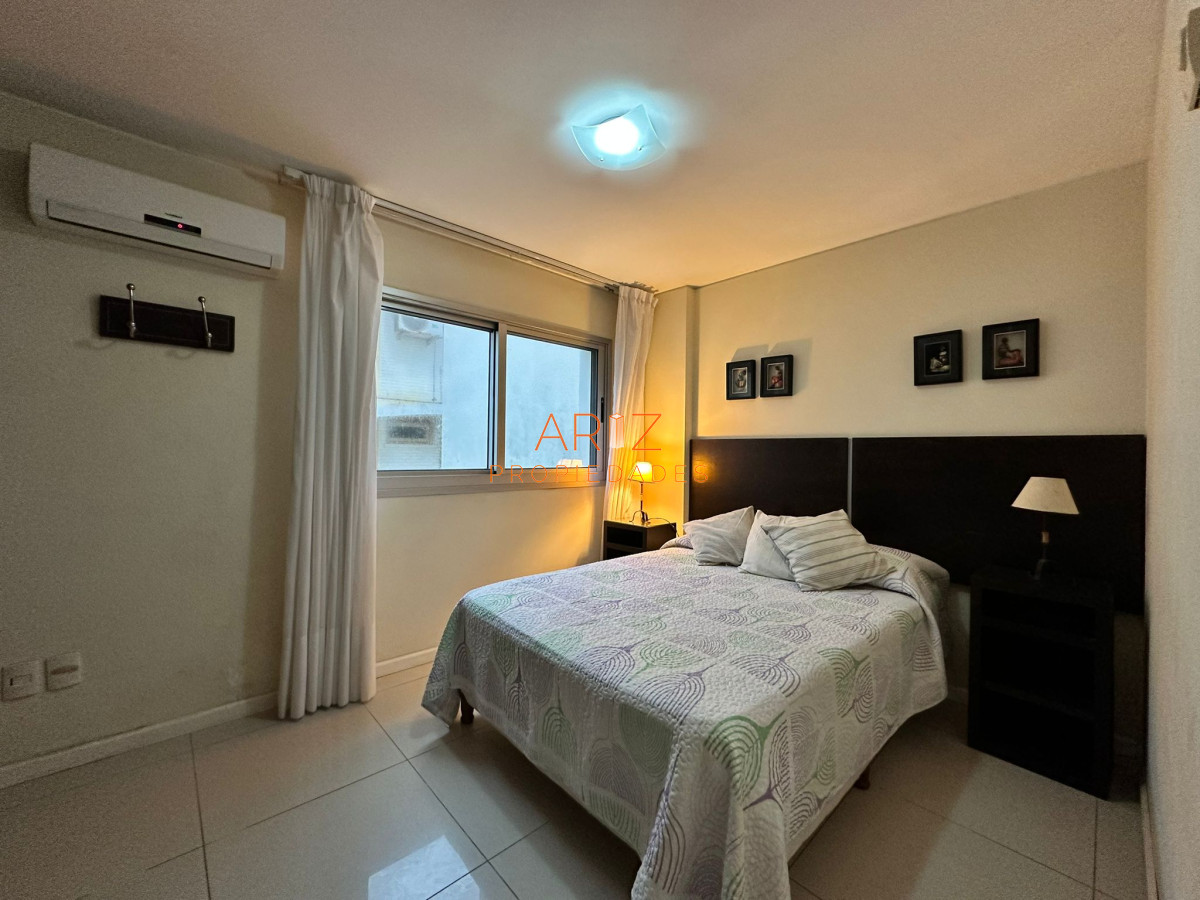 Apartamento ID.1889 - Apartamento en venta, 1 dormitorio en Península, Punta del Este