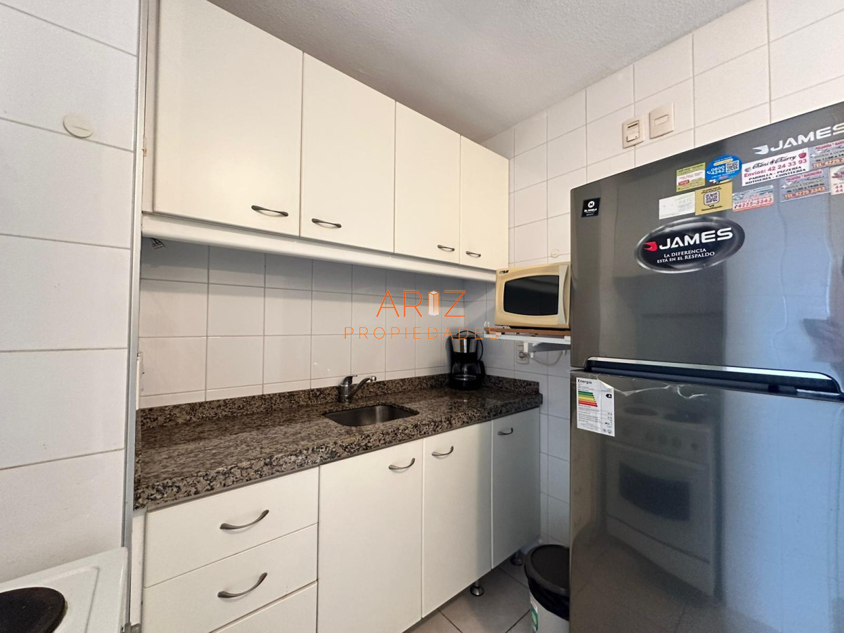 Apartamento ID.1951 - Apartamento de 1 dormitorio en Venta en Av. Roosevelt , Punta del este 
