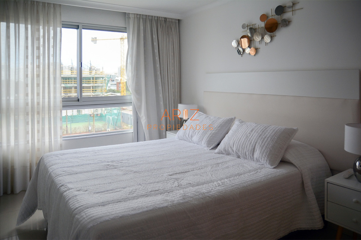 Apartamento ID.2151 - Apartemento de 3 dormitorios en venta en Ocean Drive Punta del Este Brava