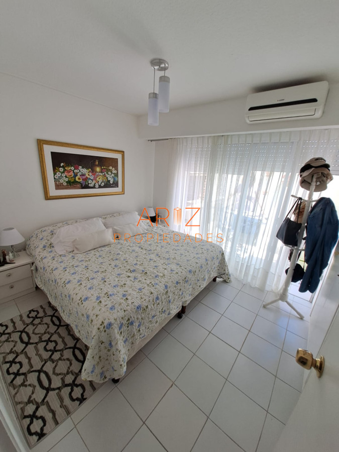 Apartamento ID.1953 - Apartamento en Venta de 1 dormitorio con Parrillero en Península , Punta del este 