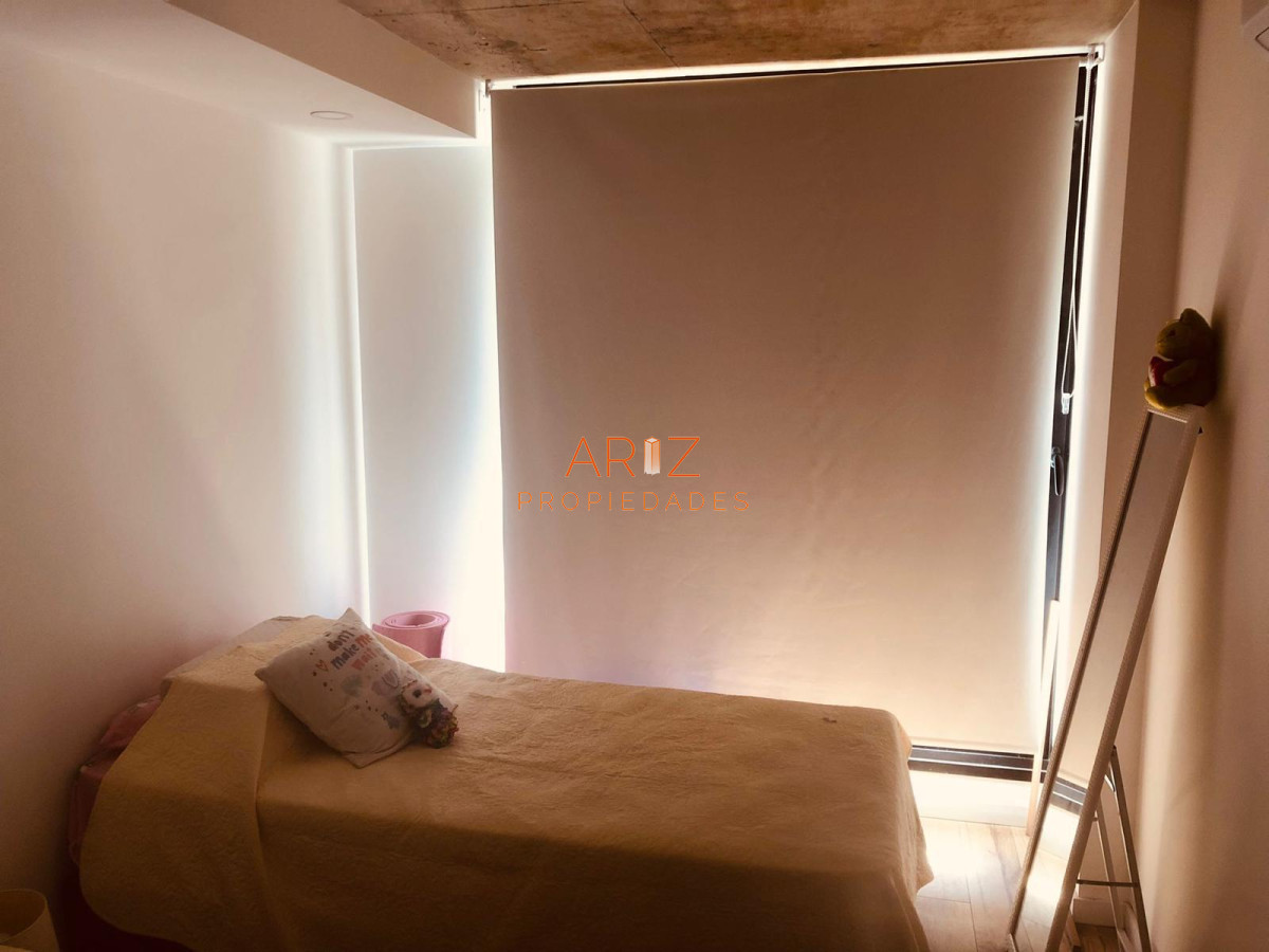 Apartamento ID.2300 - Vende oportunidad en Playa Mansa, primera línea de 2 dormitorios en Punta del Este 