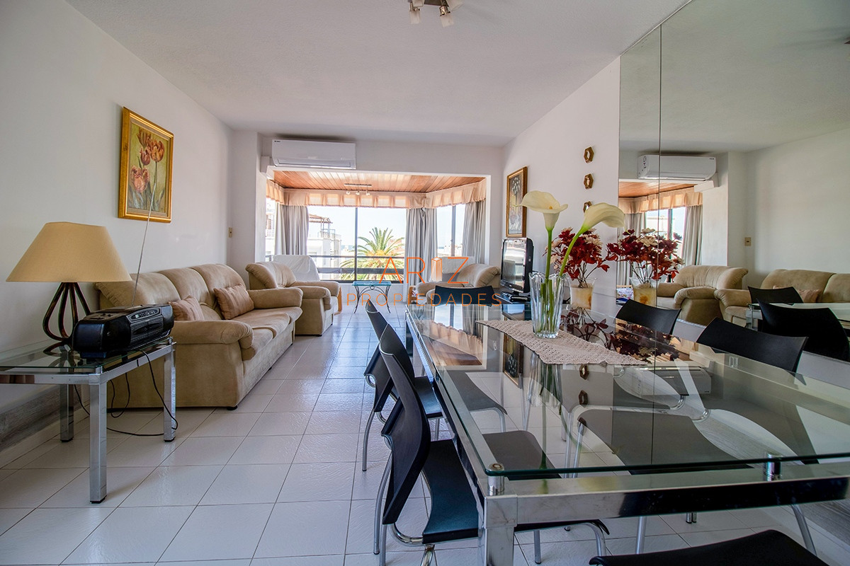 Apartamento ID.1763 - Apartamento en Venta de 3 dormitorios en Edificio Palm Beach , Punta del este , Gorlero , Maldonado 