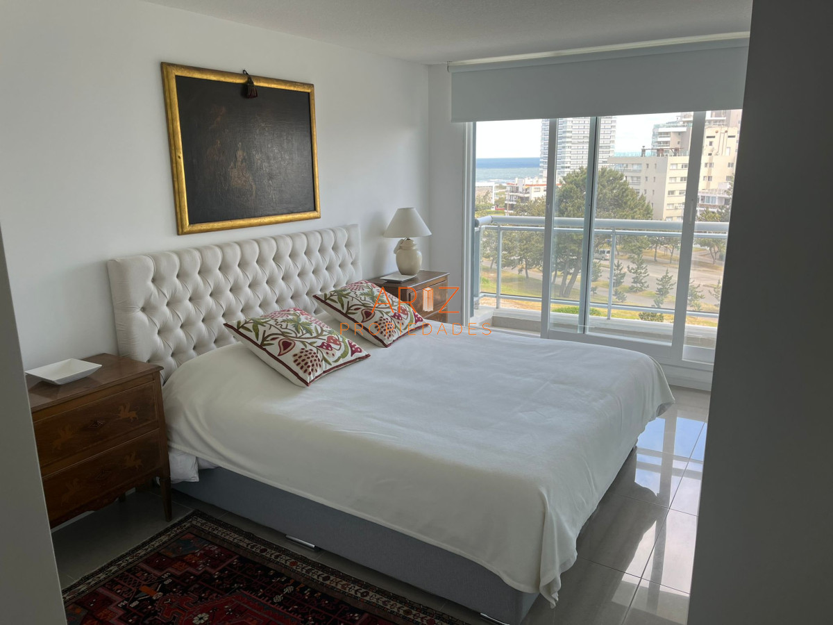 Apartamento ID.2031 - Apartamento en venta de 2 dormitorios en Punta Del Este EDIFICIO DE CATEGORIA
