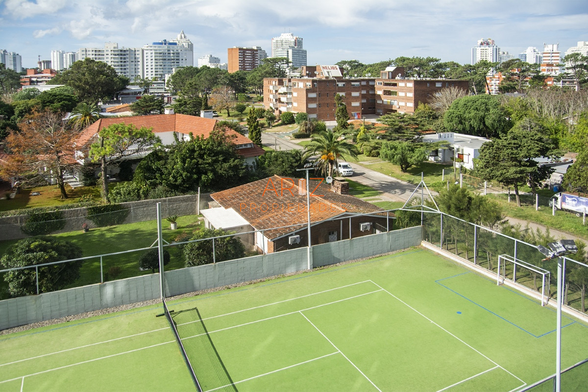 Apartamento ID.2215 - Alexander Boulevard.Departamento de 2 dormitorios, en venta y alquiler.