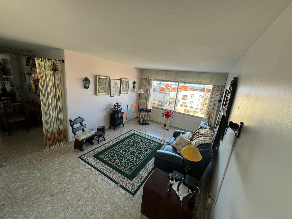 Apartamento ID.1934 - Apartamento de 1 dormitorio en venta en Peninsula, Punta del Este
