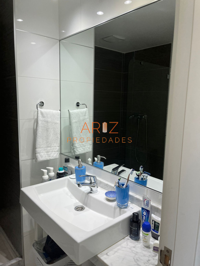 Apartamento ID.2031 - Apartamento en venta de 2 dormitorios en Punta Del Este EDIFICIO DE CATEGORIA