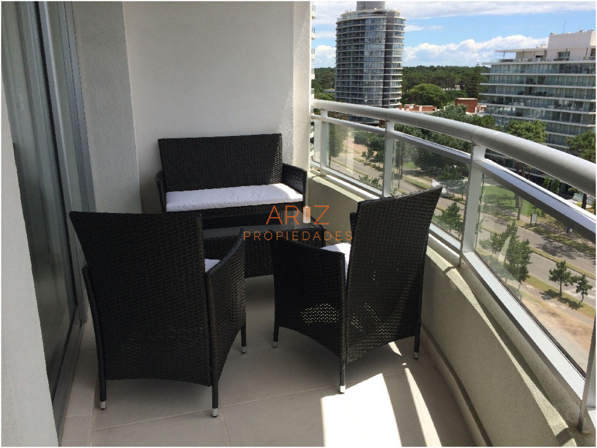 Apartamento ID.2150 - Gran oportunidad de apartamento en linda zona 3 dormitorios suites Punta del Este brava