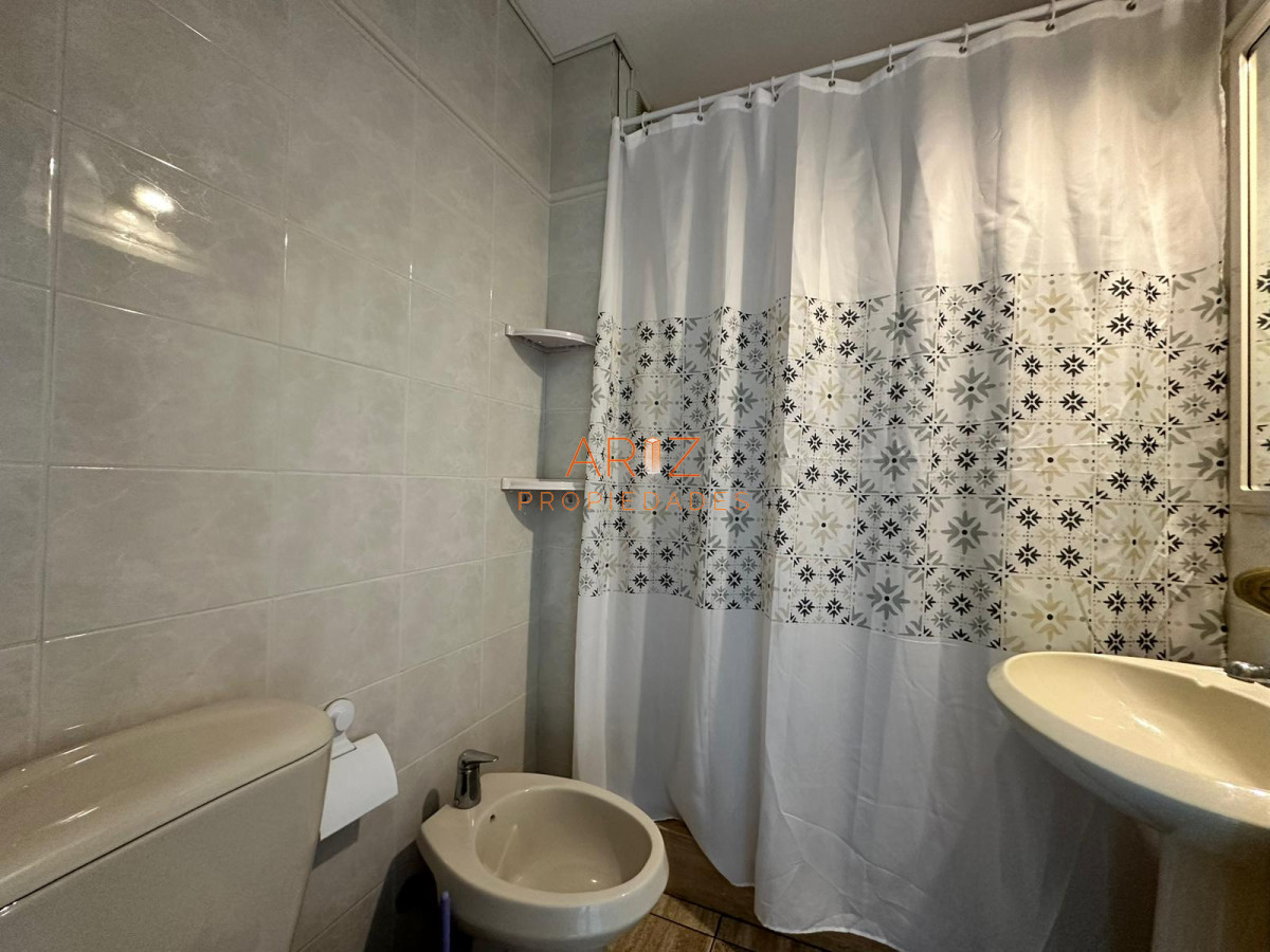 Apartamento ID.1951 - Apartamento de 1 dormitorio en Venta en Av. Roosevelt , Punta del este 