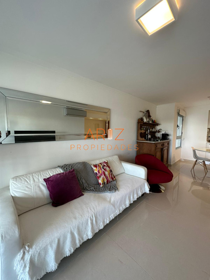 Apartamento ID.2104 - En venta apartamento de 2 Dormitorios en Punta del Este