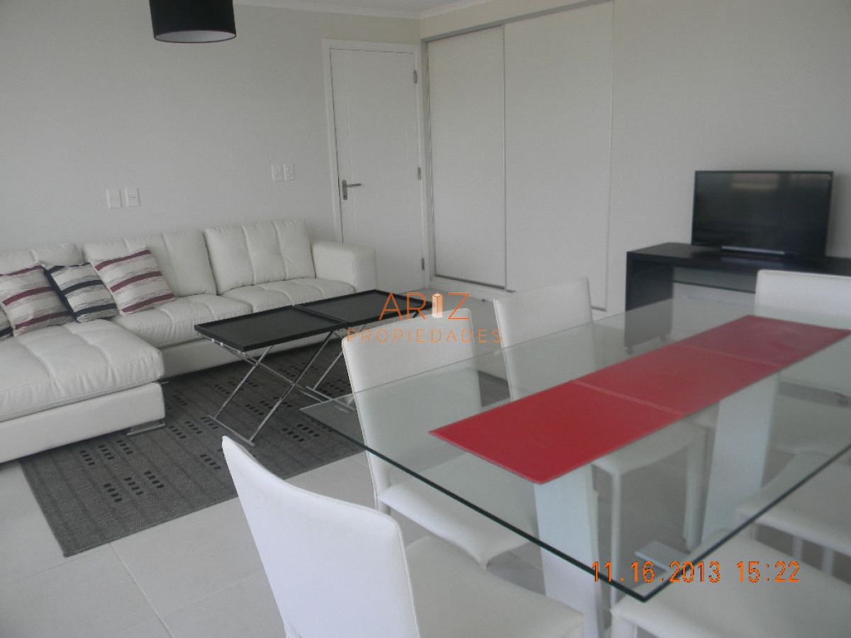 Apartamento ID.1995 - VENTA APARTAMENTO 2 DORMITORIOS 2 BAÑOS TODOS LOS SERVICIOS en Punta del Este