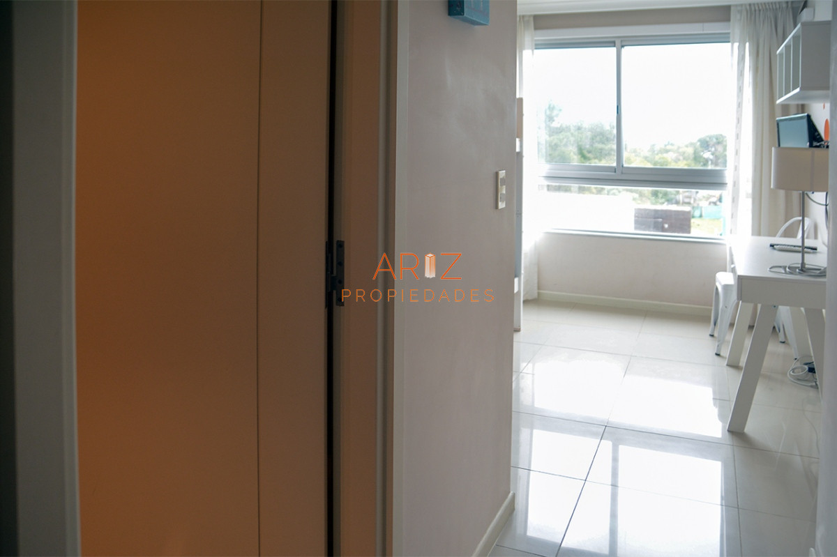 Apartamento ID.2151 - Apartemento de 3 dormitorios en venta en Ocean Drive Punta del Este Brava