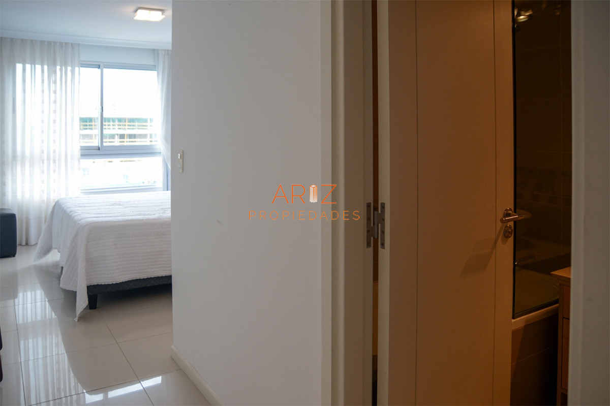 Apartamento ID.2151 - Apartemento de 3 dormitorios en venta en Ocean Drive Punta del Este Brava