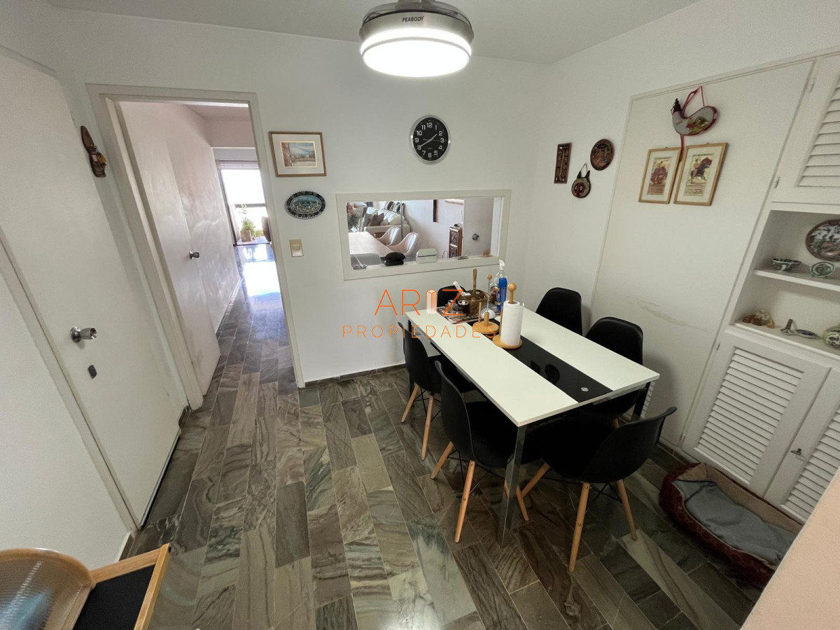Apartamento ID.2291 - Apartamento en Venta, 3 dormitorios y servicio, en Playa Brava, Punta del Este