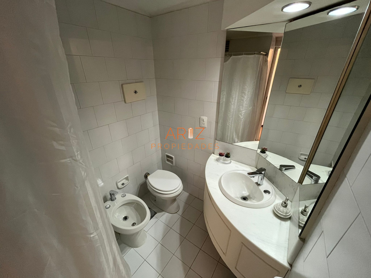 Apartamento ID.2341 - Venta apartamento de 2 dormitorios en Punta del Este oportunidad Roosevelt