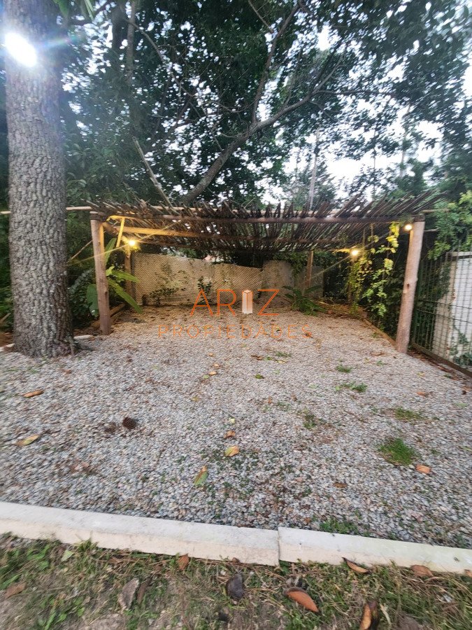 Casa ID.2060 - Casa en Alquiler verano temporada de 4 dormitorios en Playa Mansa , Punta del este , Maldonado 