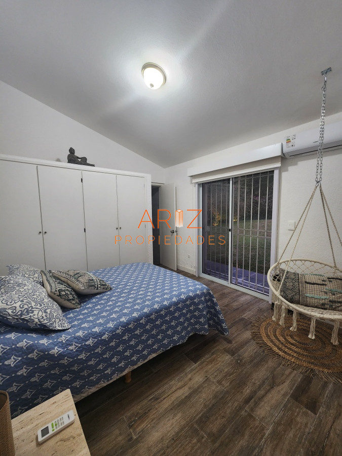 Casa ID.2060 - Casa en Alquiler verano temporada de 4 dormitorios en Playa Mansa , Punta del este , Maldonado 