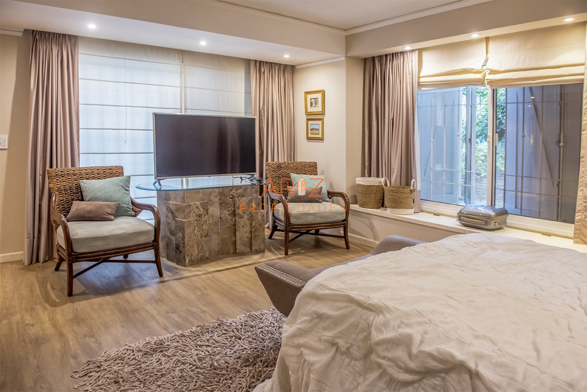 Casa ID.2054 - Casa en Venta de 4 dormitorios en San Rafael , Punta del este 