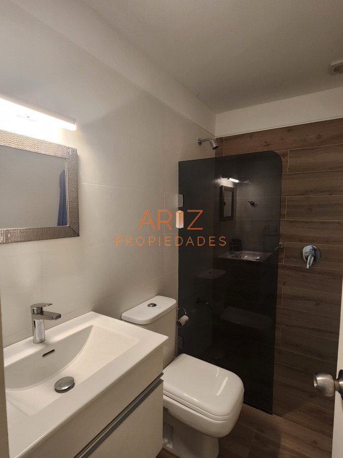 Casa ID.2060 - Casa en Alquiler verano temporada de 4 dormitorios en Playa Mansa , Punta del este , Maldonado 