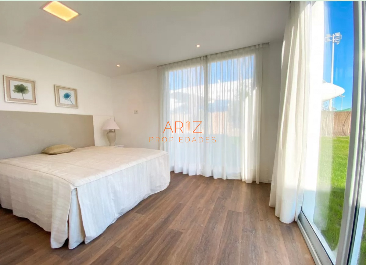 Casa ID.1932 - Venta Casa de 3 dormitorios y 3 Baños en Barrio Privado Punta del Este