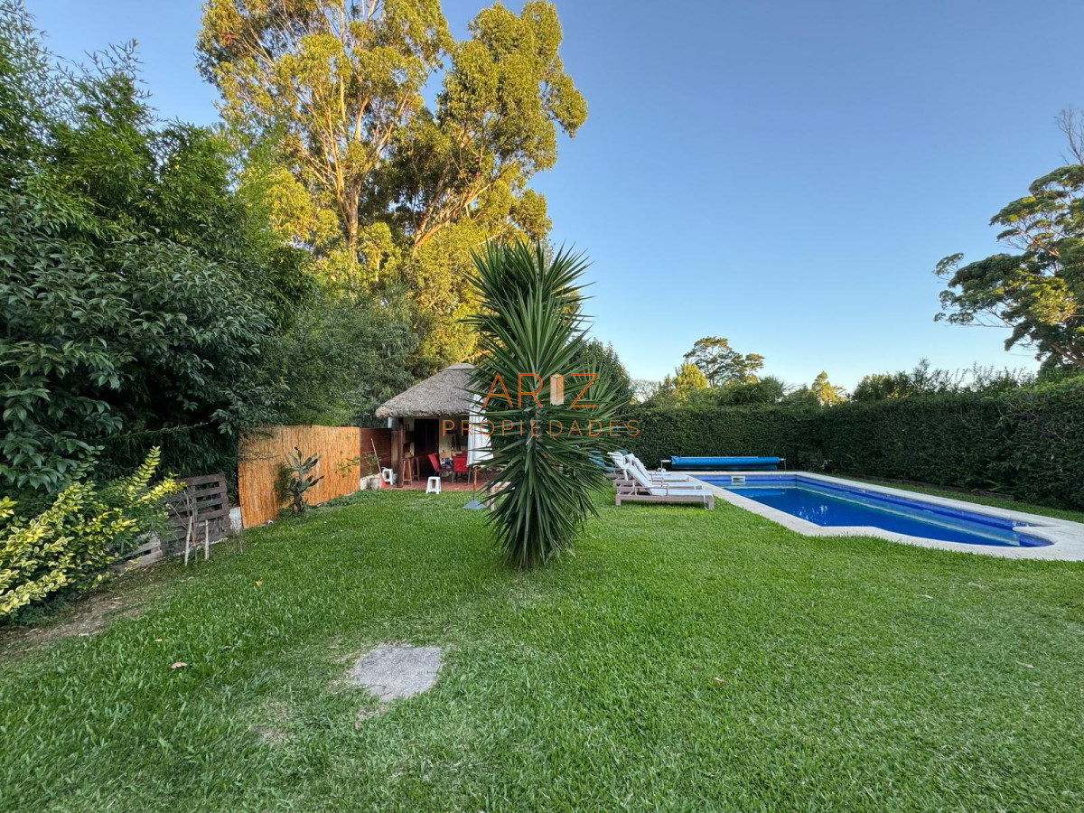 Casa ID.1857 - Vende casa de 3 dormitorios en Pinares, Punta del Este 