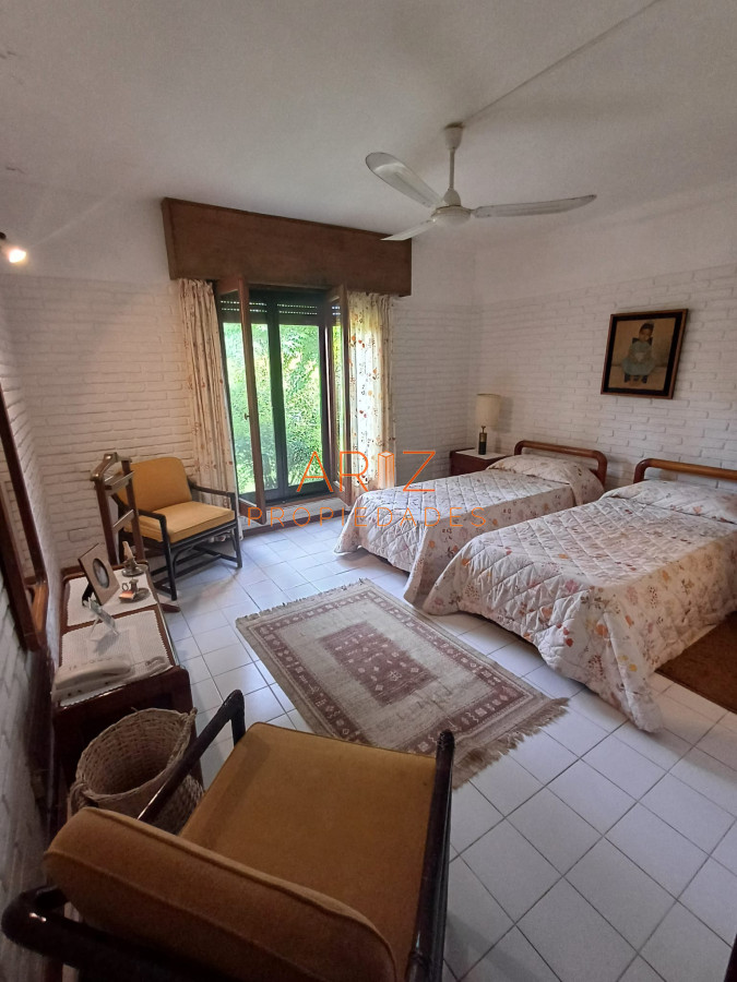 Casa ID.2223 - Vende casa de 3 dormitorios en Cantegril, punta del este preparada para vivir todo el año!