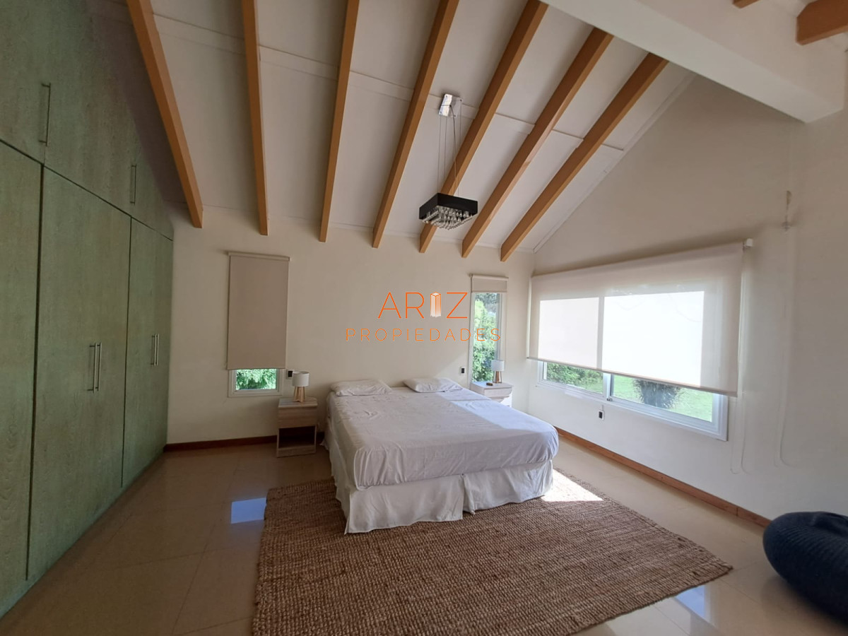 Casa ID.1774 - Espaciosa Casa en Barrio Privado de 6 dorm y piscina en Punta del Este