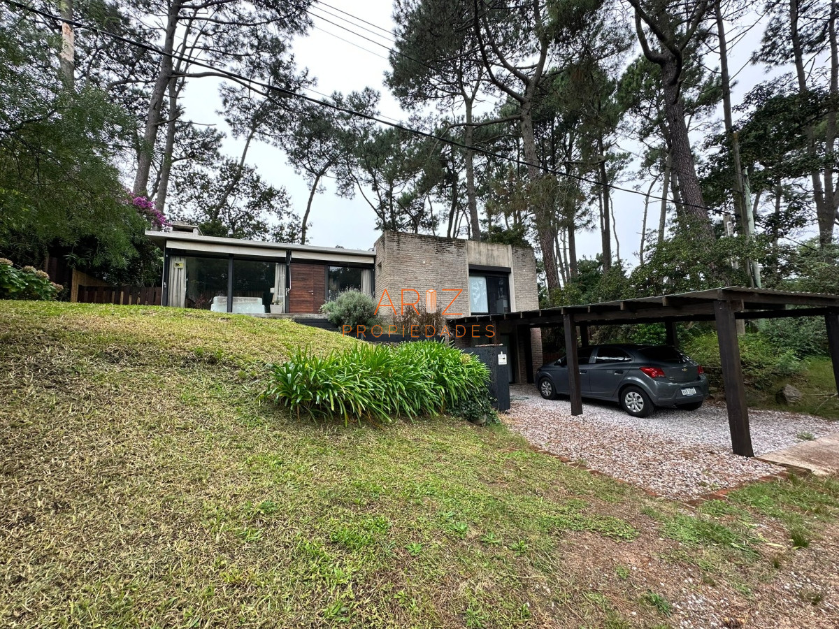 Casa ID.1942 - Vende casa muy linda en Pinares , Punta del Este 4 dormitorios