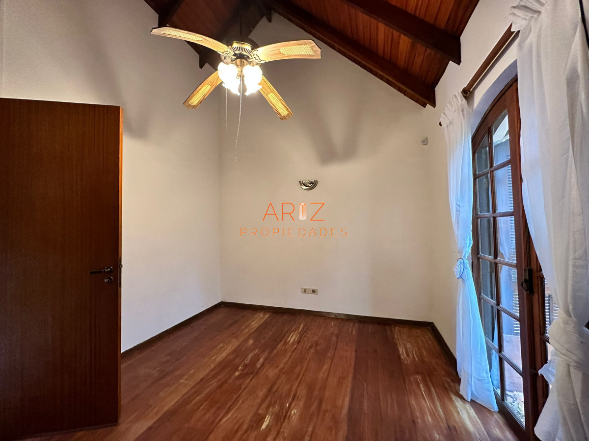 Casa ID.2022 - Vende casa de 4 dormitorios con piscina y gran parque en Golf, Punta del Este