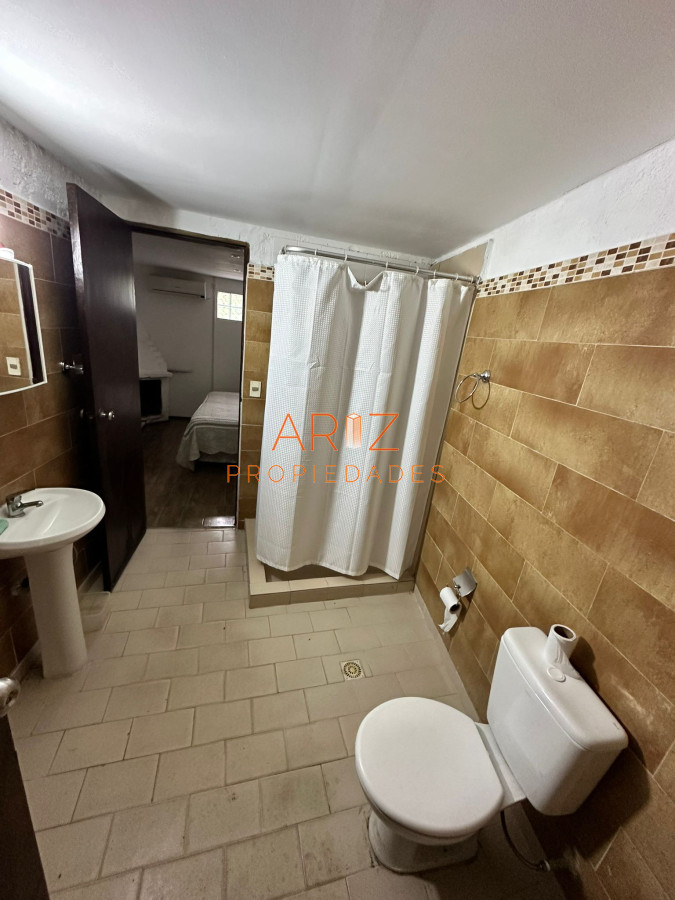 Casa ID.2022 - Vende casa de 4 dormitorios con piscina y gran parque en Golf, Punta del Este